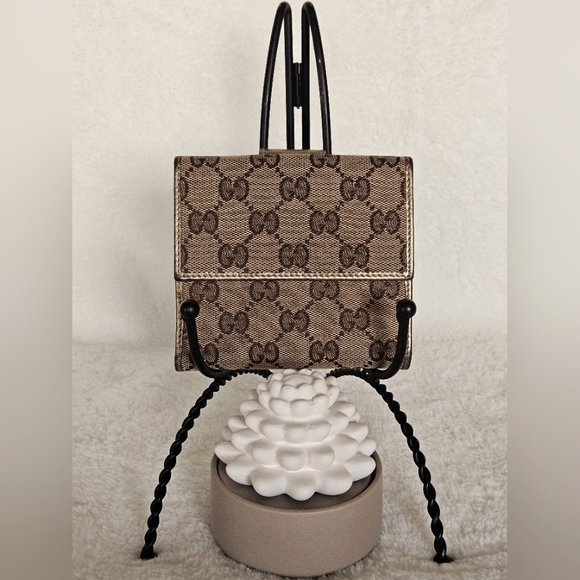 GUCCI Wallet - Metallic Gold with Monogram GG Canvas *EUC* - Picture 2 of 10